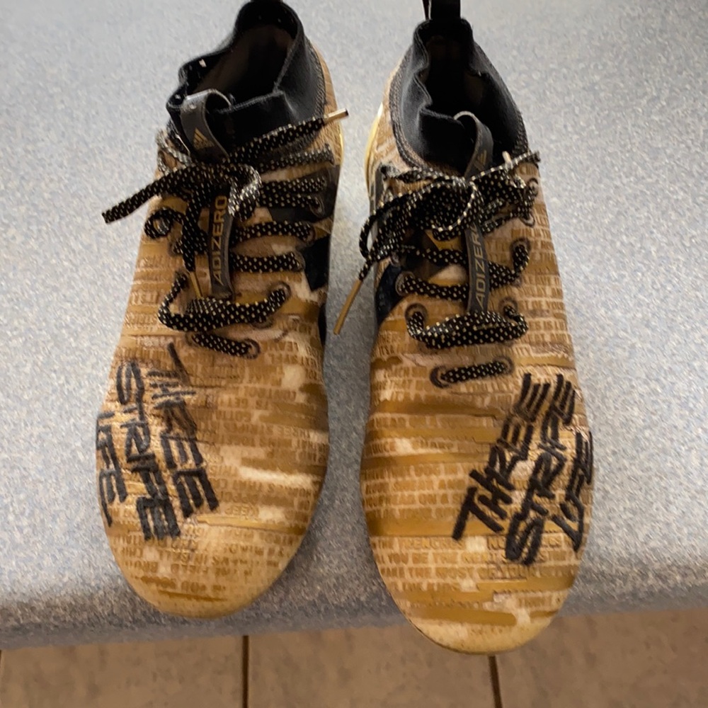 Boys/Men’s Football cleats